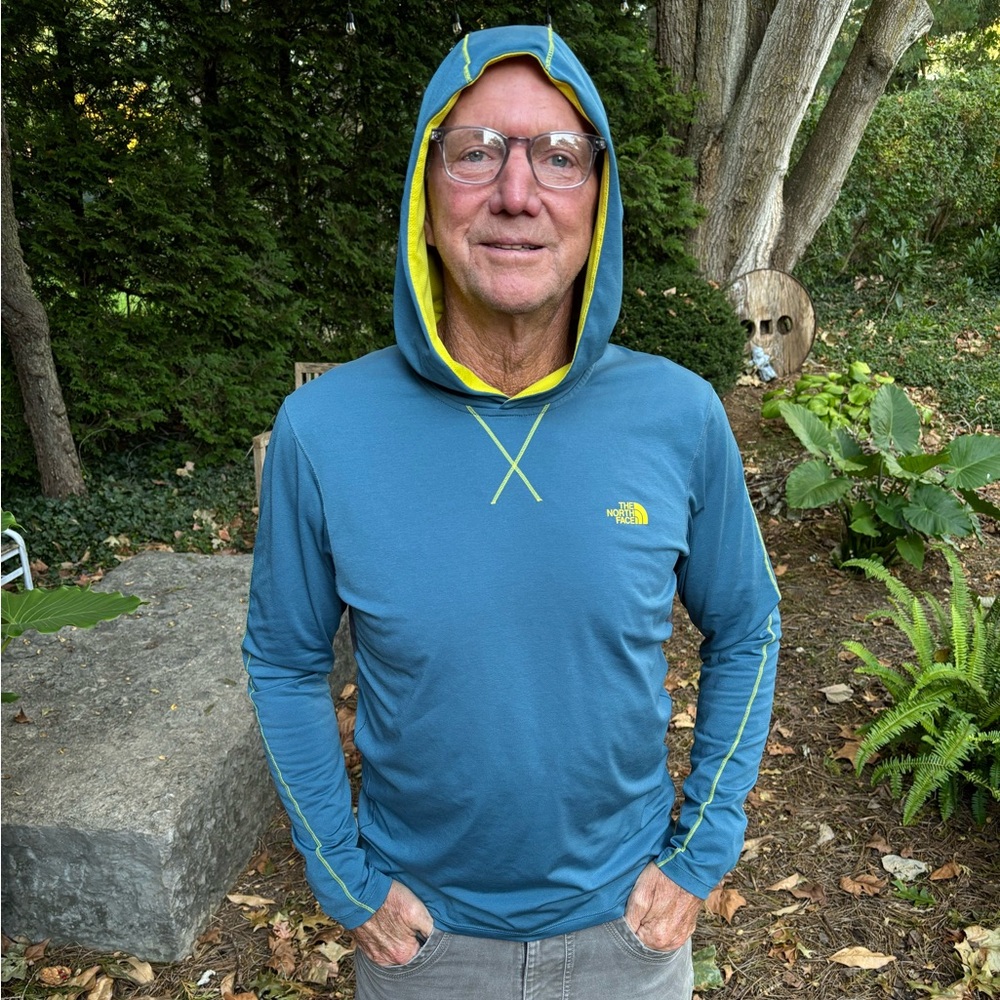 North Face hoodie - Picture 3 of 9